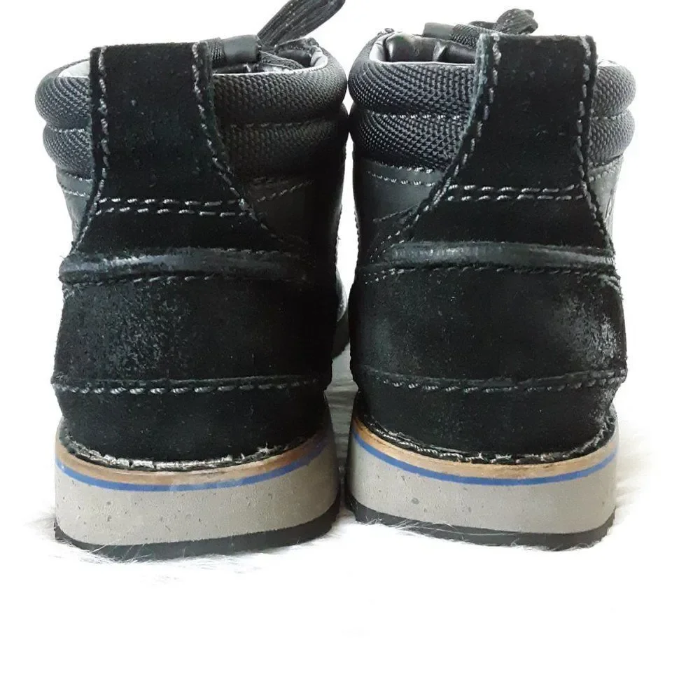 Clarks Chukka Boots Men's size US 7.5M Nubuck Leather Black